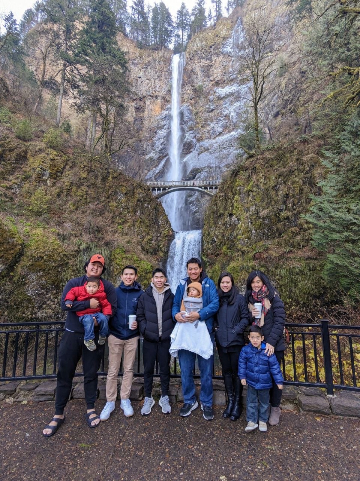 KAWAN friends and families visiting Multnomah Falls